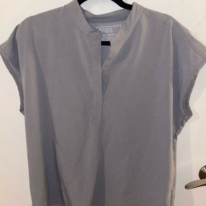 LIKE NEW!! FIGS Rafaela scrub top in *LIMITED EDITION DARK SPACE GREY*